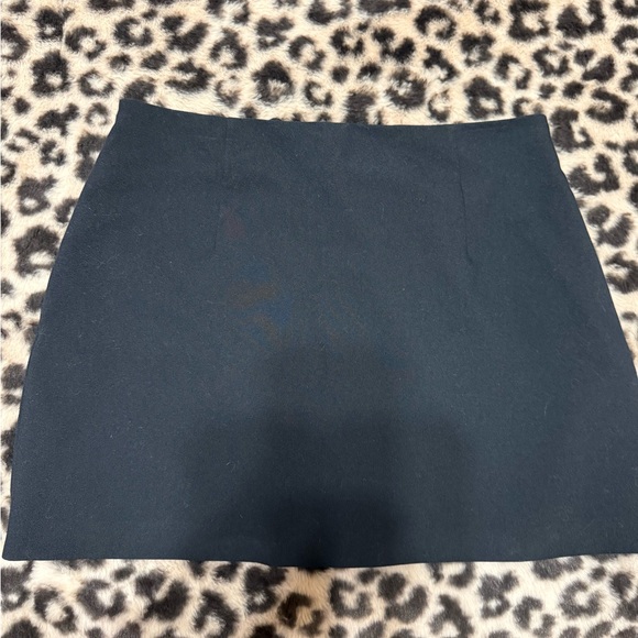 Abercrombie & Fitch Dresses & Skirts - Abercrombie & Fitch Black Mini Skirt